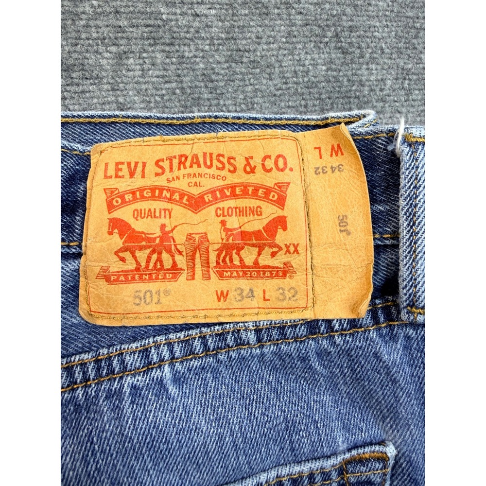 Levis 501 Original Fit Mens 34x32 Blue Denim Jeans Straight Leg Workwear Pants - Picture 8 of 9